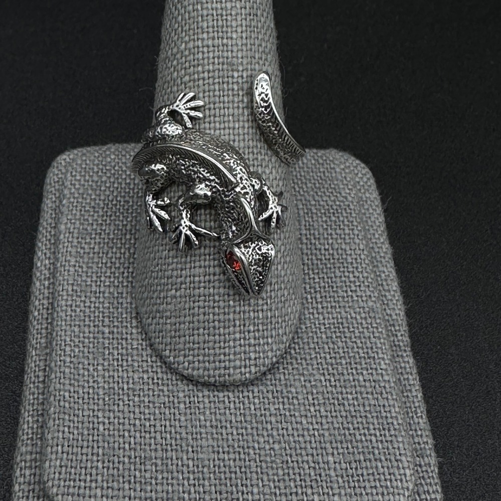 Sterling Silver Lizard Wrap Ring Red Eye Reptile Textured S925 Size 8.5